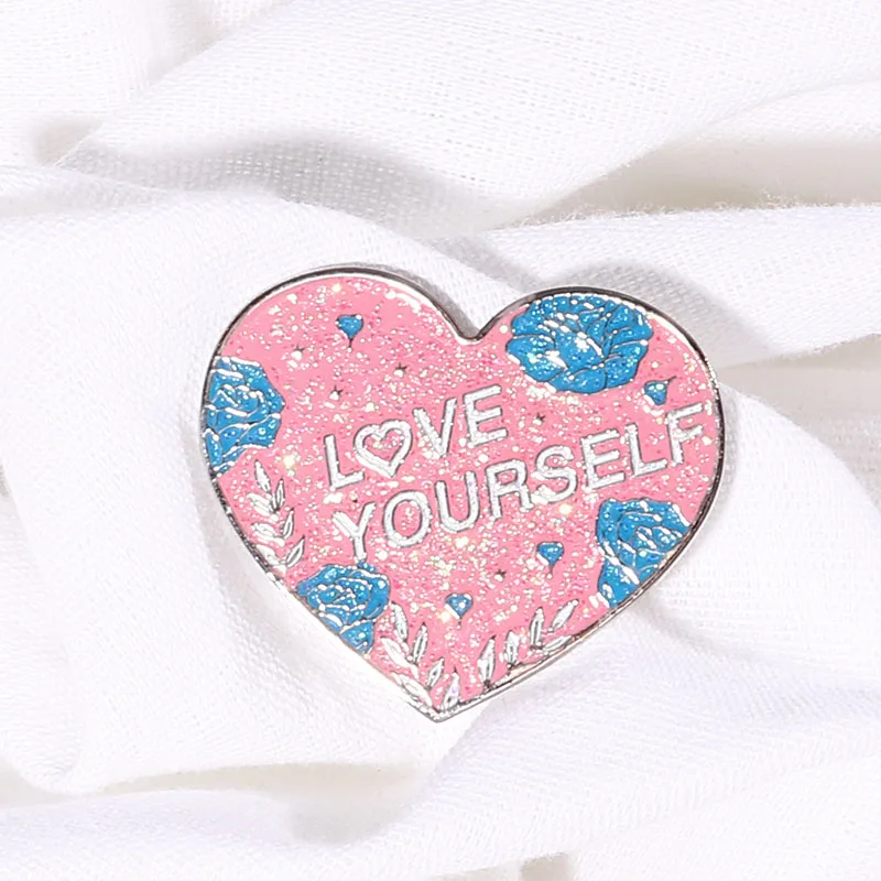1Pcs Kpop Love Yourself Heart Metal Pins Bangtan Boys Brooches Badge Accessories Clothes Backpack Decoration Supplies Fan Gifts
1Pcs Kpop Love Yourself Heart Metal Pins Bangtan Boys Brooches Badge Accessories Clothes Backpack Decoration Supplies Fan Gifts