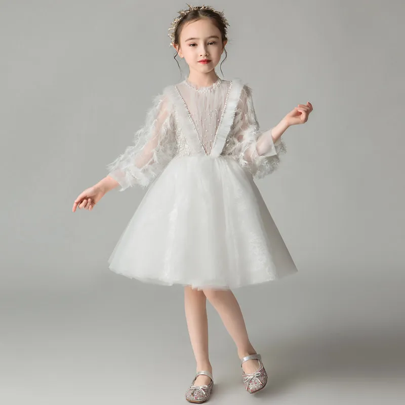 White Feather Lantern Sleeve Flower Girl Dresses for Wedding Beading Appliques Kids Pageant Dress for Birthday Party 
White Feather Lantern Sleeve Flower Girl Dresses for Wedding Beading Appliques Kids Pageant Dress for Birthday Party