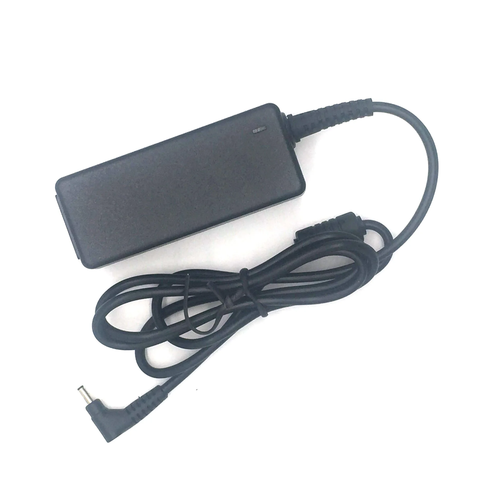 40 w notebook power adapter is compatible with 19 v2. 5525 1 a charger interface
40 w notebook power adapter is compatible with 19 v2. 5525 1 a charger interface