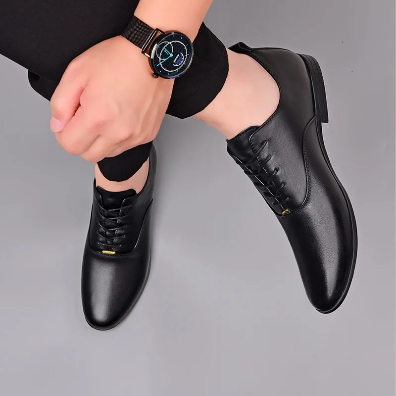 Brand Genuine Leather Men's Dress Shoes for Wedding Party Shoes for Man White Black Fashion Oxfords Shoes Men Busines Footwear *
Brand Genuine Leather Men's Dress Shoes for Wedding Party Shoes for Man White Black Fashion Oxfords Shoes Men Busines Footwear *