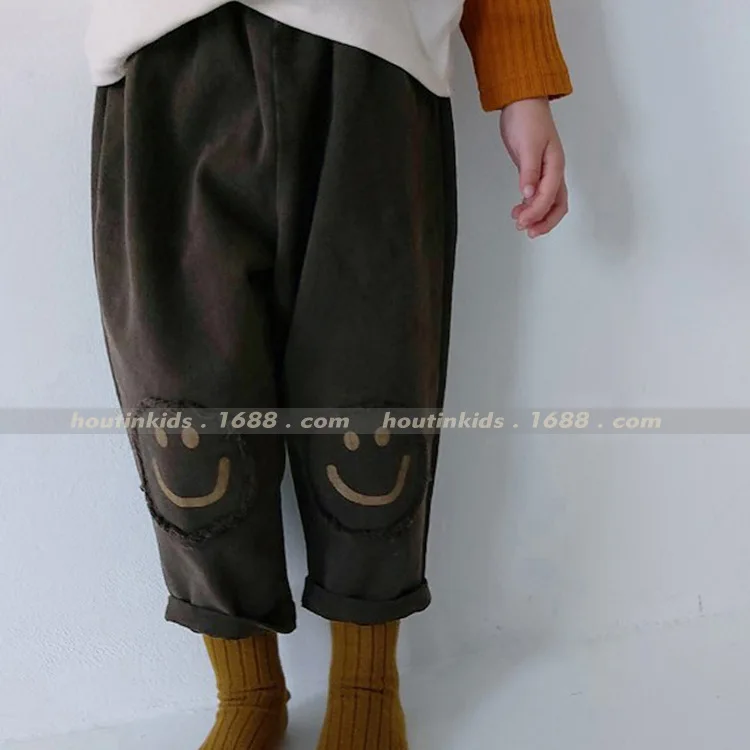 Children's Korean Autumn New Baby Trousers Loose Baby Boys Cartoon Smiley Print Baby Casual Pants Kids Clothes Boys Pants 2-7Y
Children's Korean Autumn New Baby Trousers Loose Baby Boys Cartoon Smiley Print Baby Casual Pants Kids Clothes Boys Pants 2-7Y