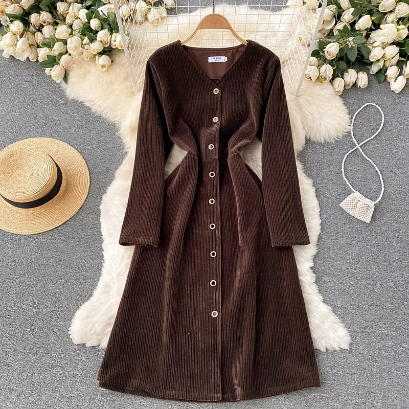 French Retro Corduroy Vestidos Women's Autumn 2021 New Temperament V-neck Single-breasted Waist A-line Midi Dress KK1373
French Retro Corduroy Vestidos Women's Autumn 2021 New Temperament V-neck Single-breasted Waist A-line Midi Dress KK1373
