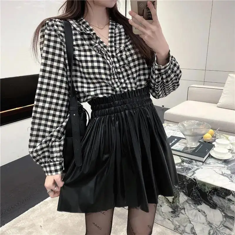 Autumn Winter Women Mini PU Leather High Waist Pleated Skirts Office Ladies A-Line Harajuku Skirt Female Accordion Short Skirts
Autumn Winter Women Mini PU Leather High Waist Pleated Skirts Office Ladies A-Line Harajuku Skirt Female Accordion Short Skirts