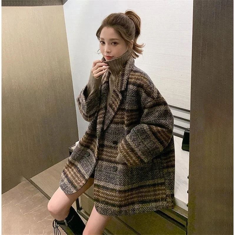 Suit Coat Women's Autumn and Winter 2021 New Loose Small Plaid Tweed Medium and Long Thickened Tweed Coat
Suit Coat Women's Autumn and Winter 2021 New Loose Small Plaid Tweed Medium and Long Thickened Tweed Coat