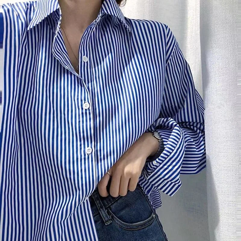 Vertical Striped Blue Shirt Women's Design Sense Spring and Autumn 2021 New Retro Hong Kong Style Long Sleeve Bandage
Vertical Striped Blue Shirt Women's Design Sense Spring and Autumn 2021 New Retro Hong Kong Style Long Sleeve Bandage