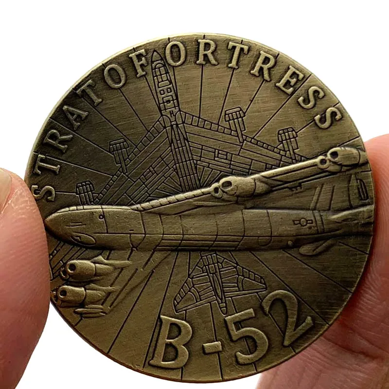 United States Army Souvenir Coin B-52 Stratofortress Bronze Plated Commemorative Coin Military Fans Collectible Challenge Coin
United States Army Souvenir Coin B-52 Stratofortress Bronze Plated Commemorative Coin Military Fans Collectible Challenge Coin