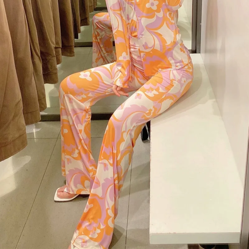 Woman Pants Print Flare Pants Women High Waist Trousers for Female Summer 2021 Fashion Y2K Streetwear Pants Elastic Waistband
Woman Pants Print Flare Pants Women High Waist Trousers for Female Summer 2021 Fashion Y2K Streetwear Pants Elastic Waistband