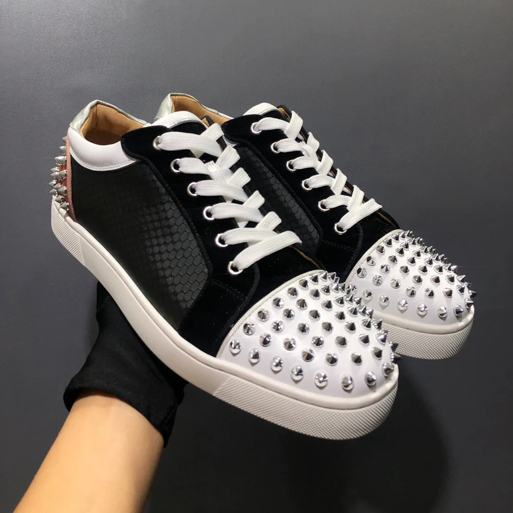 High Quality Classic Luxury Color Matching Leather Low Top Front And Rear Rivet Men Women Shoes Red Bottom Shoes Casual Loafers
High Quality Classic Luxury Color Matching Leather Low Top Front And Rear Rivet Men Women Shoes Red Bottom Shoes Casual Loafers