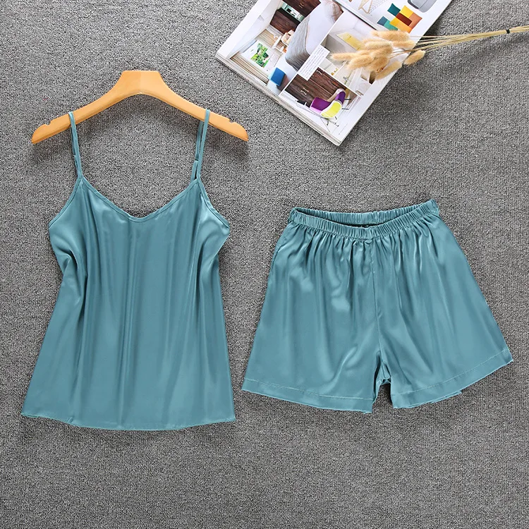 Green Solid Strap Top&Shorts Women Satin Pajamas Set Summer Sleeveless 2PCS Sleepwear Female Pijamas Suit Casual Home Clothing
Green Solid Strap Top&Shorts Women Satin Pajamas Set Summer Sleeveless 2PCS Sleepwear Female Pijamas Suit Casual Home Clothing