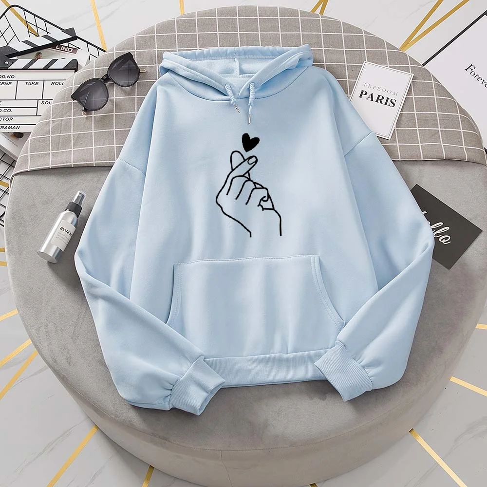 Women's long sleeved hooded sweatshirt, heart and finger embossed sweater, kpop style, fashionable street clothes
Women's long sleeved hooded sweatshirt, heart and finger embossed sweater, kpop style, fashionable street clothes