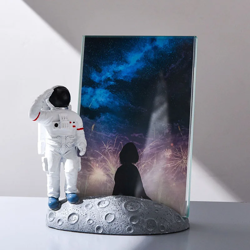 Nordic Starry Photo Frame For Home Decoration Ornaments Resin Astronaut Photo Frames Spaceman Miniature Model Crafts Gifts
Nordic Starry Photo Frame For Home Decoration Ornaments Resin Astronaut Photo Frames Spaceman Miniature Model Crafts Gifts