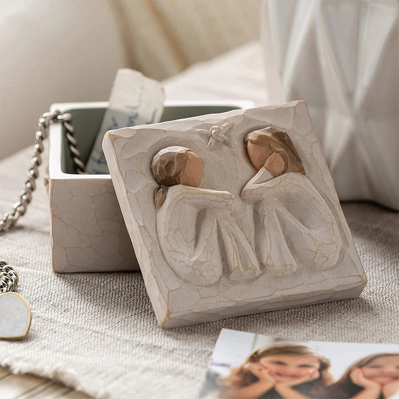 Willow Friendship Carving Hand Painted Keepsake Box Graduation Party Gift Lovers Storage Box (Only Square)
Willow Friendship Carving Hand Painted Keepsake Box Graduation Party Gift Lovers Storage Box (Only Square)