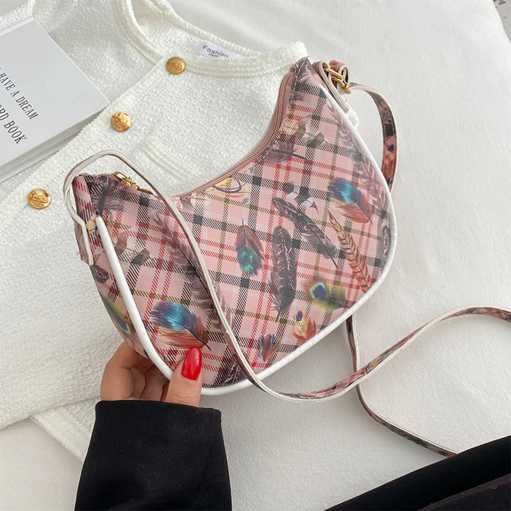 New Fashion Women Shoulder Messenger Bags Casual Feather Lattice Pattern Printing Small Crossbody Bags Female PU Leather Handbag
New Fashion Women Shoulder Messenger Bags Casual Feather Lattice Pattern Printing Small Crossbody Bags Female PU Leather Handbag