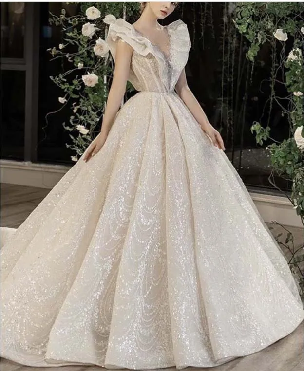Classic Wedding Dresses Illusion O Neck Beaded Short Sleeve Bling Bling Ball Gown Vestidos De Novias 2020
Classic Wedding Dresses Illusion O Neck Beaded Short Sleeve Bling Bling Ball Gown Vestidos De Novias 2020