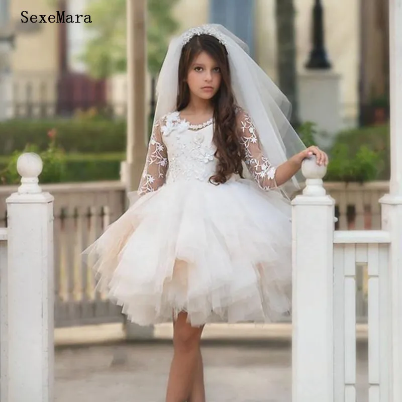 Long Sleeve New Princess Pageant Gowns Girls Birthday Dress O Neck Applique Lace Flower Girl Dress for Wedding and Party
Long Sleeve New Princess Pageant Gowns Girls Birthday Dress O Neck Applique Lace Flower Girl Dress for Wedding and Party
