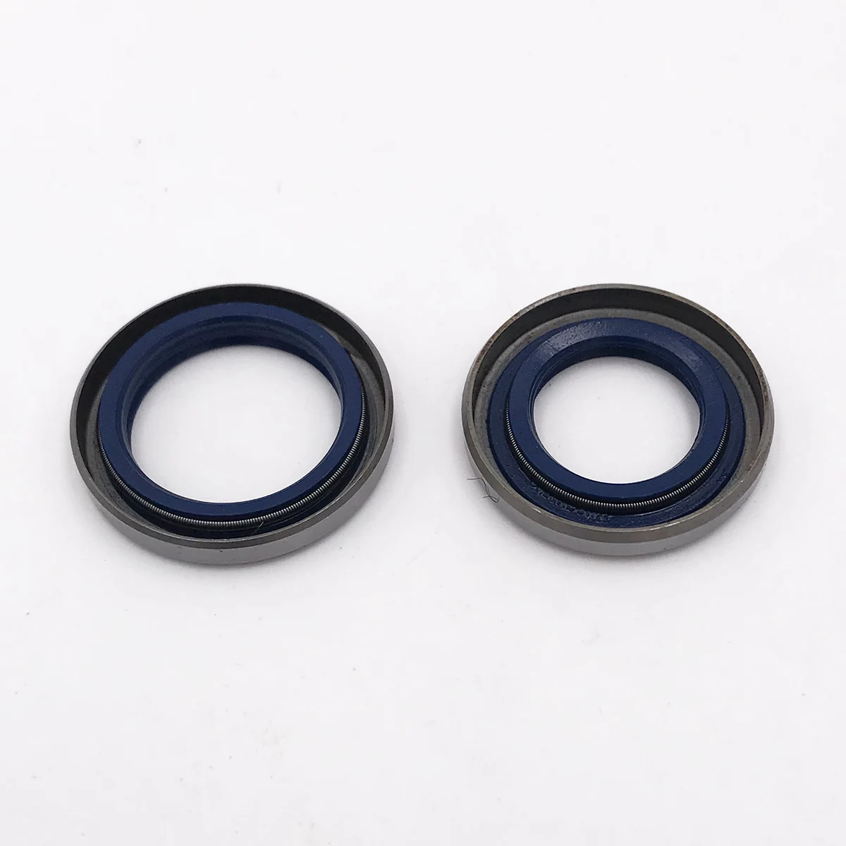Масляные уплотнения для Husqvarna 40 365 371 357 359 51 55 254 257 262 и 254 XP, 2 шт.
Масляные уплотнения для Husqvarna 40 365 371 357 359 51 55 254 257 262 и 254 XP, 2 шт.