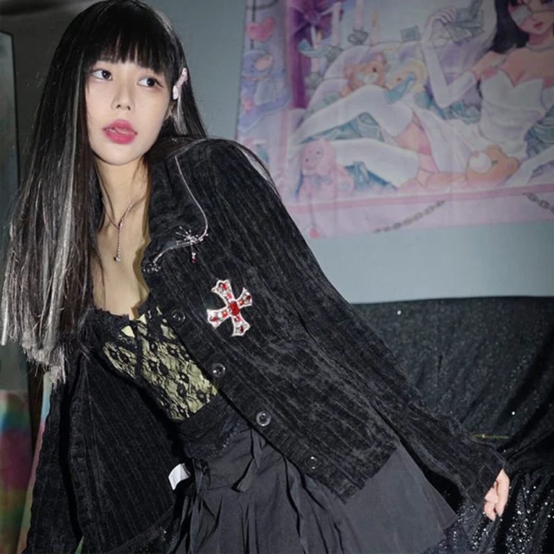 Dark Gothic Jacket Women Button Up Mall Goth Harajuku Coat Y2k Autumn Winter Black Long Sleeve Crop Top Fairy Grunge Alt Clothes
Dark Gothic Jacket Women Button Up Mall Goth Harajuku Coat Y2k Autumn Winter Black Long Sleeve Crop Top Fairy Grunge Alt Clothes