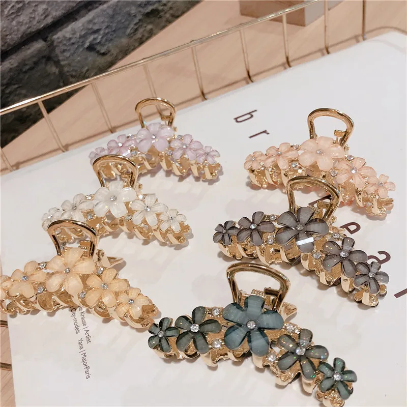 New Crystal Gem Flower Metal Hair Claws Crabs Hair Accessories For Women Elegant Colored Rhinestone Floral Hair Clamp Hairgrips
New Crystal Gem Flower Metal Hair Claws Crabs Hair Accessories For Women Elegant Colored Rhinestone Floral Hair Clamp Hairgrips