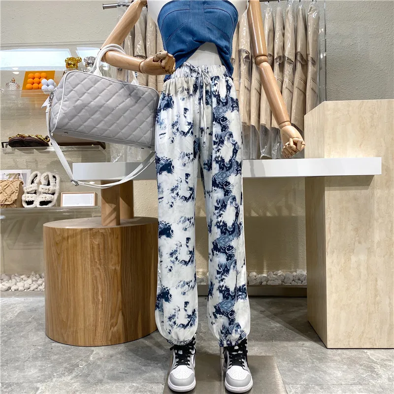 Niche Design Vintage Fashion Ink-print Relaxed Pants With Tight Waist Tight Legs Super Comfortable Fabric High Waist Slim Pants
Niche Design Vintage Fashion Ink-print Relaxed Pants With Tight Waist Tight Legs Super Comfortable Fabric High Waist Slim Pants