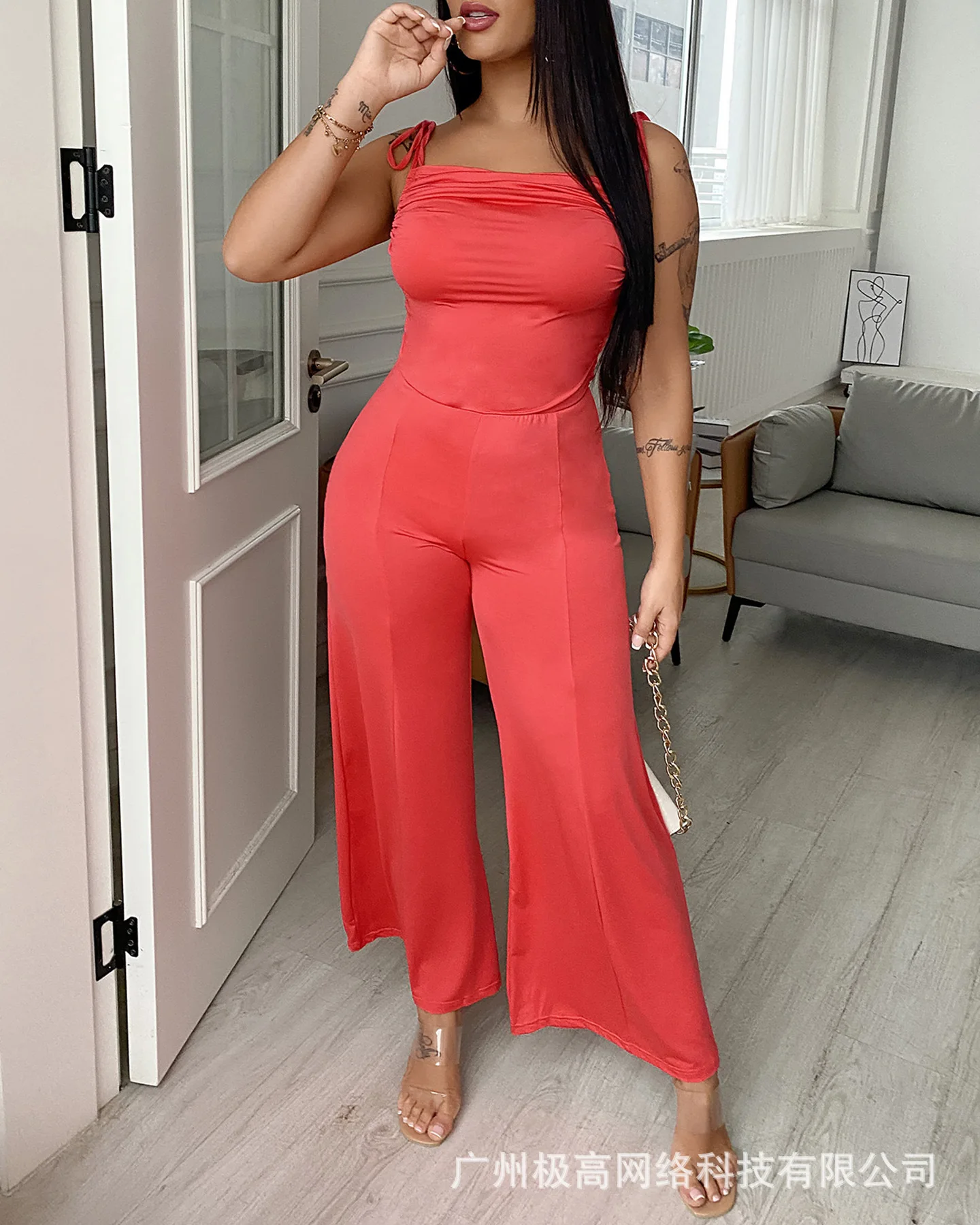 Женский комбинезон на бретелях, красный комбинезон в европейском и американском стиле, Новинка лета 2021 
Женский комбинезон на бретелях, красный комбинезон в европейском и американском стиле, Новинка лета 2021