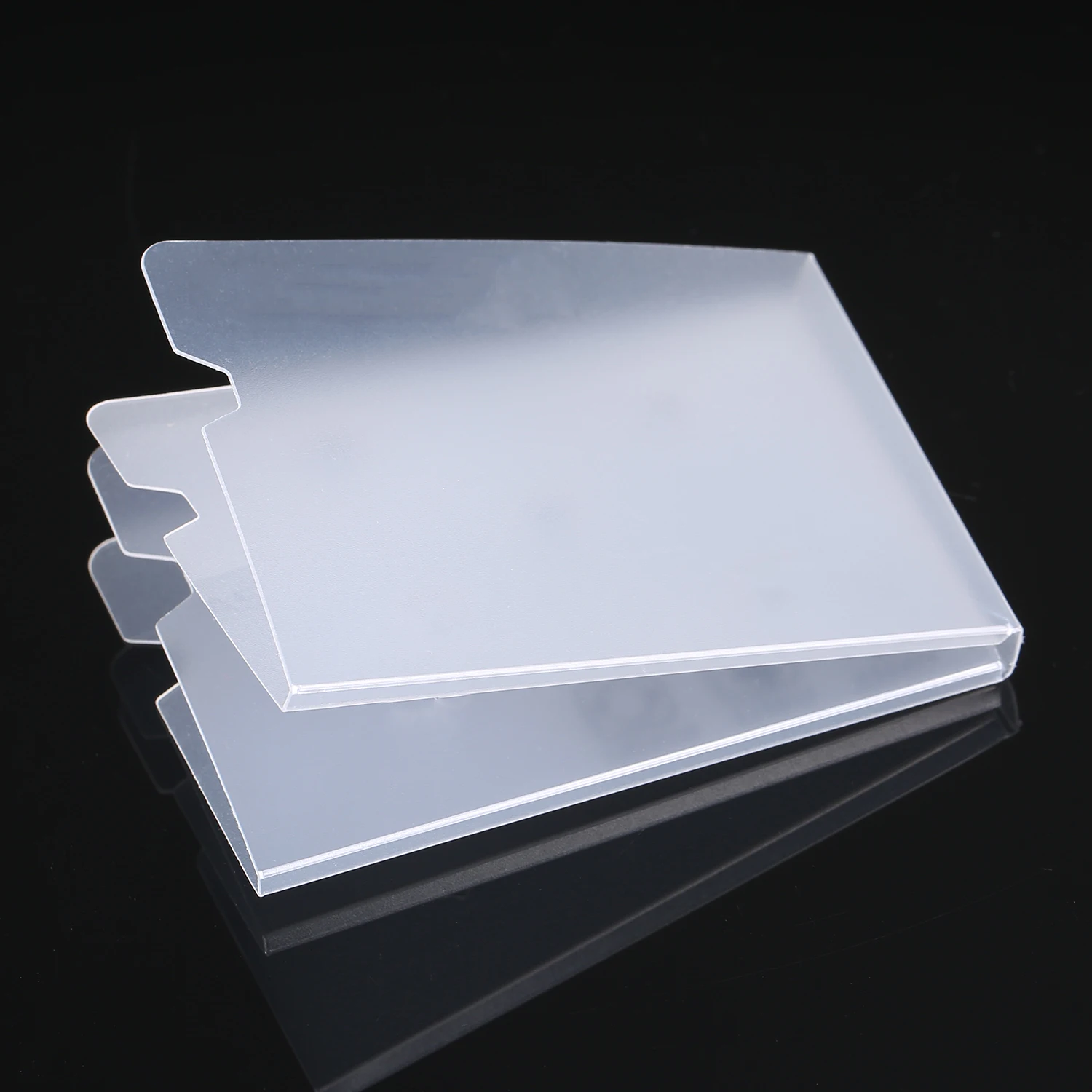 20pcs Foldable Disposable Dustproof Mouth Face Mask Case Storage Clip Box Container Portable 18.5x6cm
20pcs Foldable Disposable Dustproof Mouth Face Mask Case Storage Clip Box Container Portable 18.5x6cm