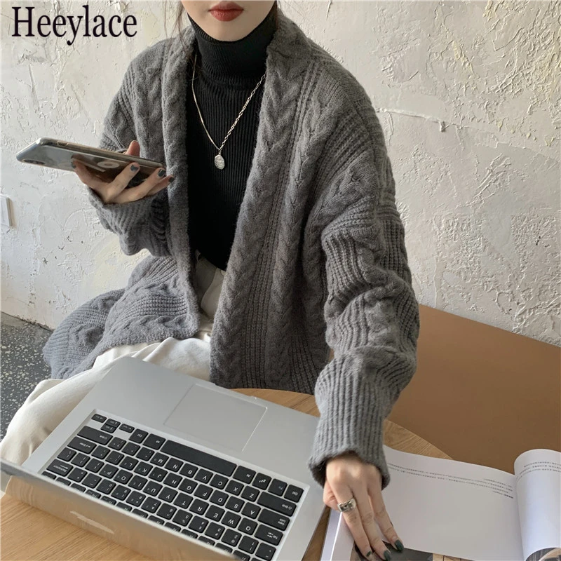 2021 Women Long Cardigan Sweater Bat Sleeve Oversize Jacket Loose Ladies Knitted Sweaters Cardigans
2021 Women Long Cardigan Sweater Bat Sleeve Oversize Jacket Loose Ladies Knitted Sweaters Cardigans