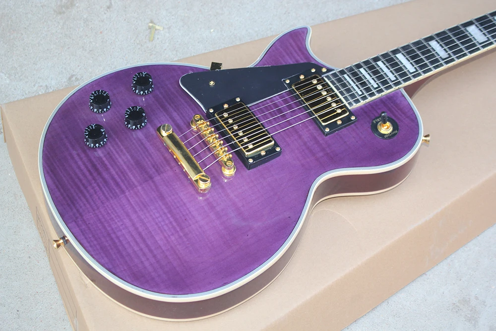 2021 new custom electric guitar factory, purple electric guitar, rosewood fingerboard, mahogany body, can mass customize the ne
2021 new custom electric guitar factory, purple electric guitar, rosewood fingerboard, mahogany body, can mass customize the ne
