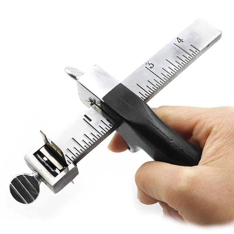 New Leather Strap Cutter Leathercraft Strip Belt Fashionable DIY Hand Cutting Draw Gauge Tool Home Handicraft Essential Supplies
New Leather Strap Cutter Leathercraft Strip Belt Fashionable DIY Hand Cutting Draw Gauge Tool Home Handicraft Essential Supplies