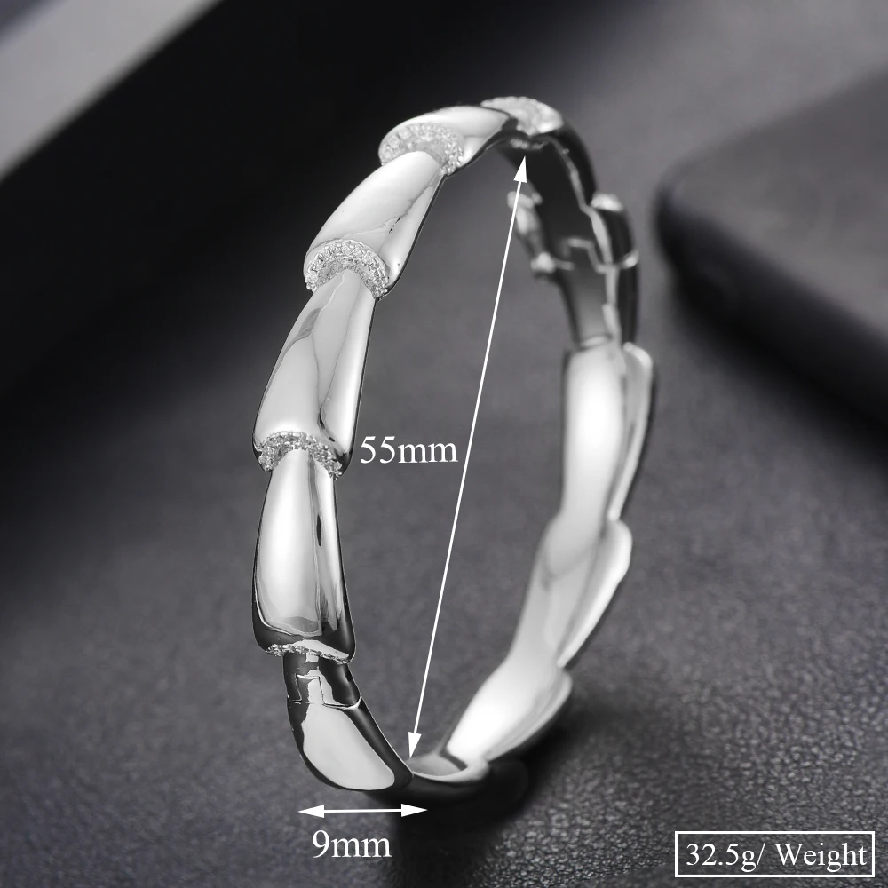 GODKI 2021 Personality Trendy Bangle Gorgeous Super Gift for girl Friends Lover New Year surprise Bridal Wedding High Quality
GODKI 2021 Personality Trendy Bangle Gorgeous Super Gift for girl Friends Lover New Year surprise Bridal Wedding High Quality