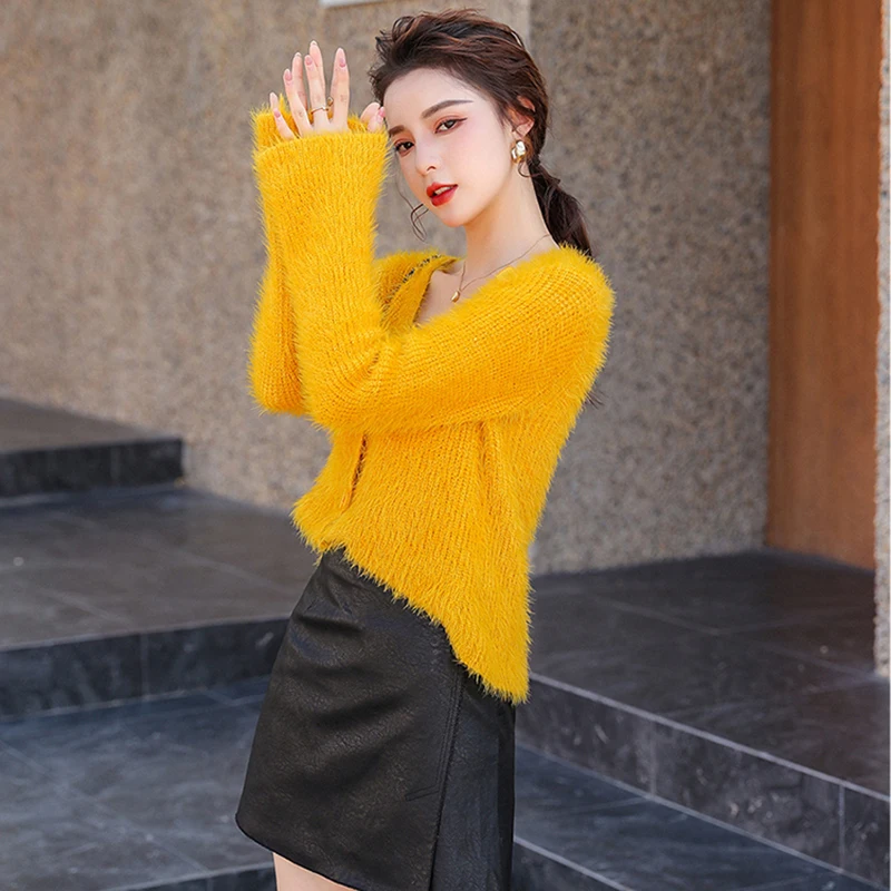 Women Long Sleeve Cardigan Sweater With Button Female V-Neck Cardigans New Casual Knit Autumn Outwear Warm Knitwear
Women Long Sleeve Cardigan Sweater With Button Female V-Neck Cardigans New Casual Knit Autumn Outwear Warm Knitwear