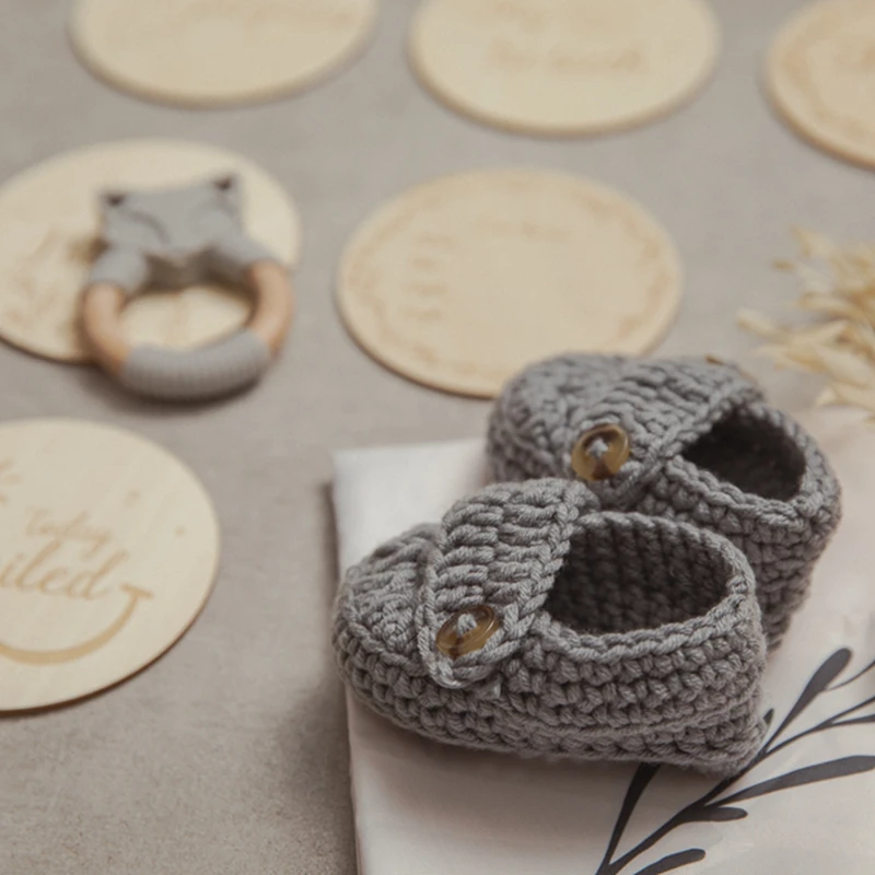 1Set Baby Pacifier Clips Chain Milestone Cards cotton Blanket Newborn Memorial Photography Props Accessories for Birthing Gifts
1Set Baby Pacifier Clips Chain Milestone Cards cotton Blanket Newborn Memorial Photography Props Accessories for Birthing Gifts