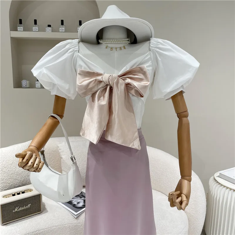 Niche Design Women's Spring Summer 2021 Fashion Square Neck Bow Bubble Sleeve Shirt
Niche Design Women's Spring Summer 2021 Fashion Square Neck Bow Bubble Sleeve Shirt
