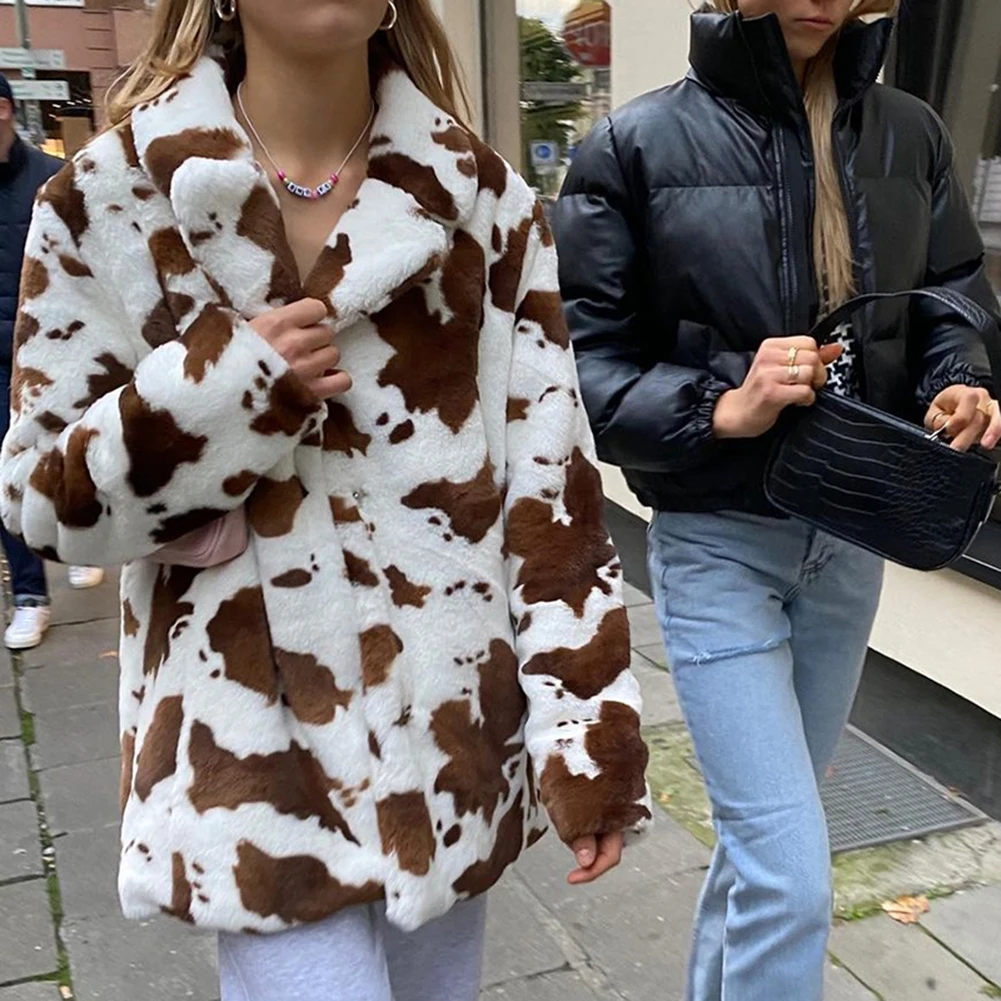 Autumn Winter Leopard Printed Faux Fur Coat Women Casual Loose Jacket Female Fuzzy Fleece Long Sleeve Turn Down Collar Overcoat
Autumn Winter Leopard Printed Faux Fur Coat Women Casual Loose Jacket Female Fuzzy Fleece Long Sleeve Turn Down Collar Overcoat