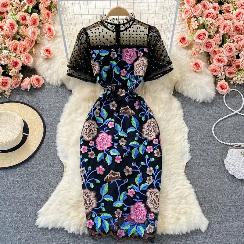Vinatge Runway Embroidery Floral Tulle Dress Women Polka Dot Mesh Elegant Luxury Flower Evening Party Bodycon Vestidos
Vinatge Runway Embroidery Floral Tulle Dress Women Polka Dot Mesh Elegant Luxury Flower Evening Party Bodycon Vestidos