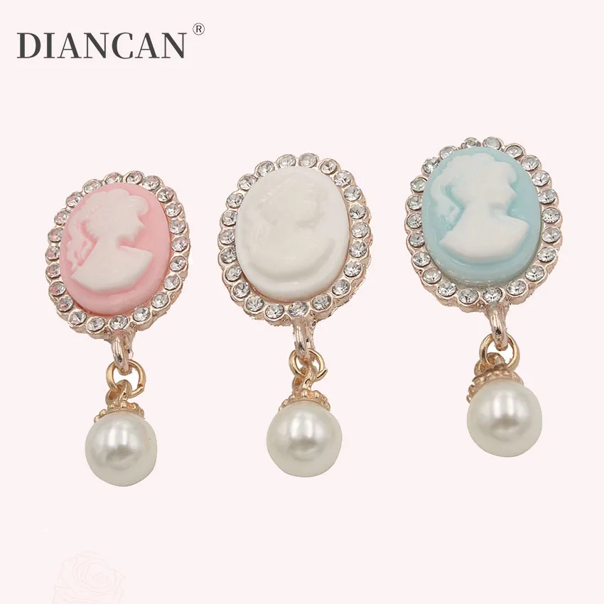 Rhinestone Manualidades DIY Craft Supplies Resin Embellishment for Butterfly with Pearl Hair Accessories Material Bow Decoration
Rhinestone Manualidades DIY Craft Supplies Resin Embellishment for Butterfly with Pearl Hair Accessories Material Bow Decoration
