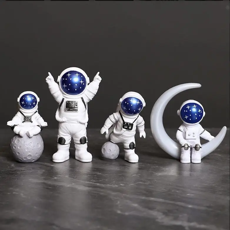 1pc Children Toys Resin Astronaut Figure Statue Figurine Spaceman Sculpture Educational Toys Desktop Home Decoration
1pc Children Toys Resin Astronaut Figure Statue Figurine Spaceman Sculpture Educational Toys Desktop Home Decoration