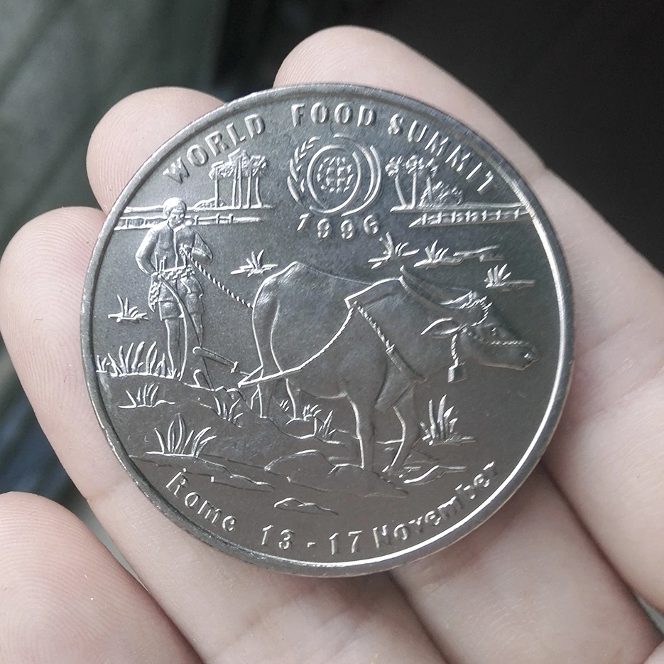 38 мм Лаос 1996 100% настоящая памятная монета оригинальная коллекция|Безвалютные