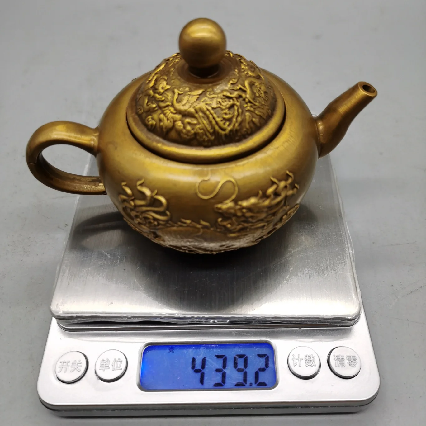 LaoJunLu Copper Unicorn Pot Imitation antique bronze masterpiece collection of solitary Chinese traditional style jewelry
LaoJunLu Copper Unicorn Pot Imitation antique bronze masterpiece collection of solitary Chinese traditional style jewelry