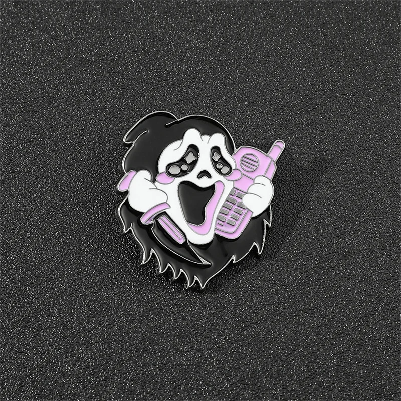 Креативная эмалированная брошь в виде страшного призрака, модные праздничные Мужские украшения для отправки друзьям, модные рождественски... 
Креативная эмалированная брошь в виде страшного призрака, модные праздничные Мужские украшения для отправки друзьям, модные рождественски...