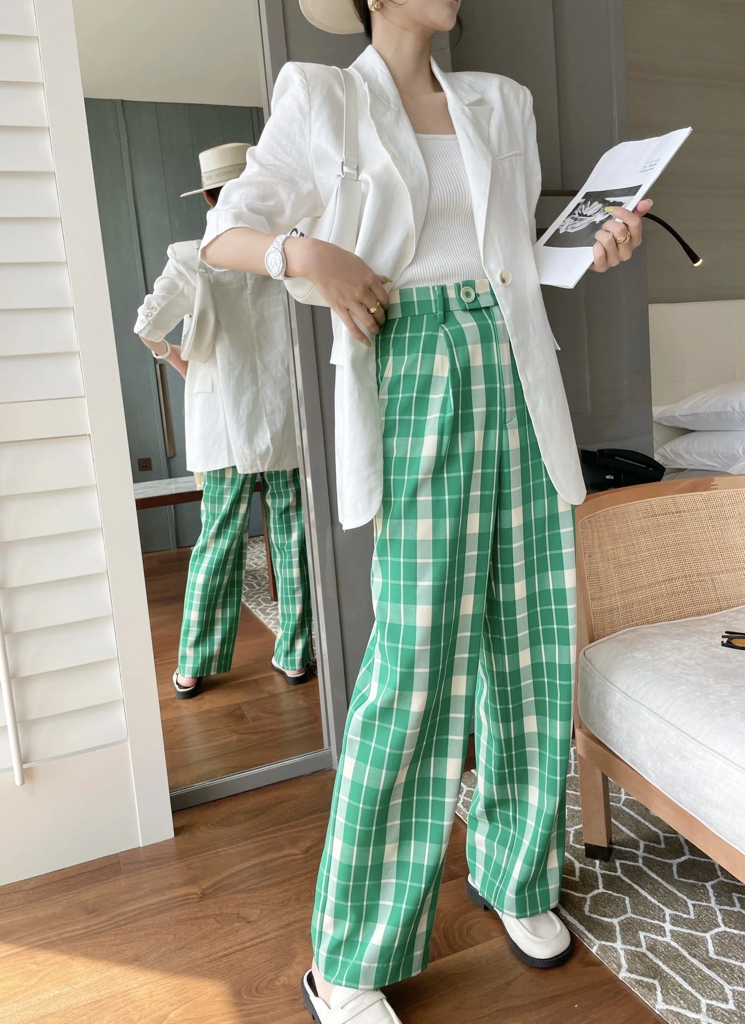 Fashion 2021 Spring Casual New Women Green Plaid Straight Long Trouse Ladies Luxury Pants Ddxgz2 4.22
Fashion 2021 Spring Casual New Women Green Plaid Straight Long Trouse Ladies Luxury Pants Ddxgz2 4.22