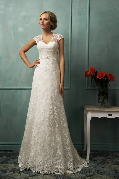 Amelia Sposa A line V neck Sleeveless Covered Buttons Cheap Bridal Dresses vestido de noiva 2016 Elegant Lace Wedding Dresses
Amelia Sposa A line V neck Sleeveless Covered Buttons Cheap Bridal Dresses vestido de noiva 2016 Elegant Lace Wedding Dresses