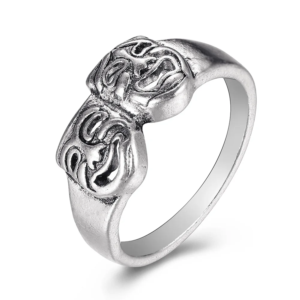 Creative Retro Tibetan Silver Mushroom Rings Punk Hip-hop Style Spider Skull Jewelry Gift Index Finger Ring For Men And Women
Creative Retro Tibetan Silver Mushroom Rings Punk Hip-hop Style Spider Skull Jewelry Gift Index Finger Ring For Men And Women