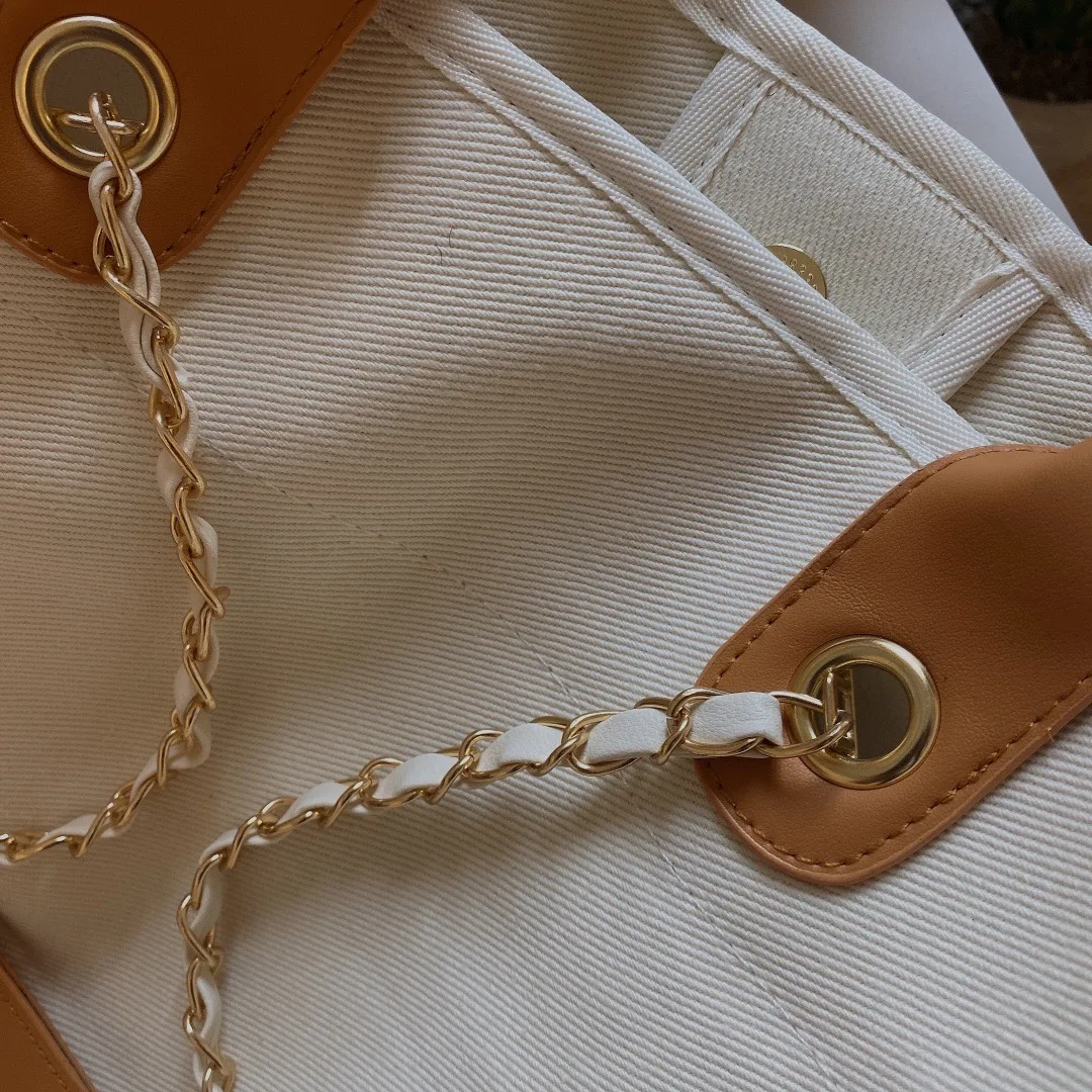 2021 Luxury Pearl Handle Handbags Purses Flap Shoulder Bags for Women Solid Simple Crossbody Bags Lady Tote Bags Size 36x18x29cm
2021 Luxury Pearl Handle Handbags Purses Flap Shoulder Bags for Women Solid Simple Crossbody Bags Lady Tote Bags Size 36x18x29cm