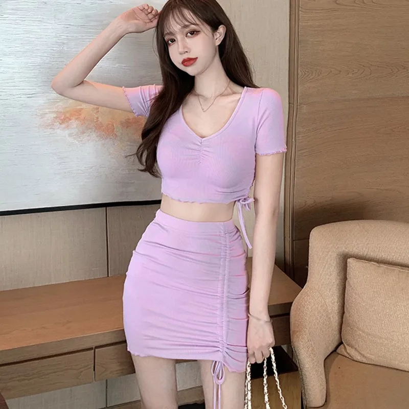 Sweet Solid Color 2 Pcs Set Female Sexy V Neck Short Sleeve T Shirt + Mini Skirt Knitted Women's Set
Sweet Solid Color 2 Pcs Set Female Sexy V Neck Short Sleeve T Shirt + Mini Skirt Knitted Women's Set