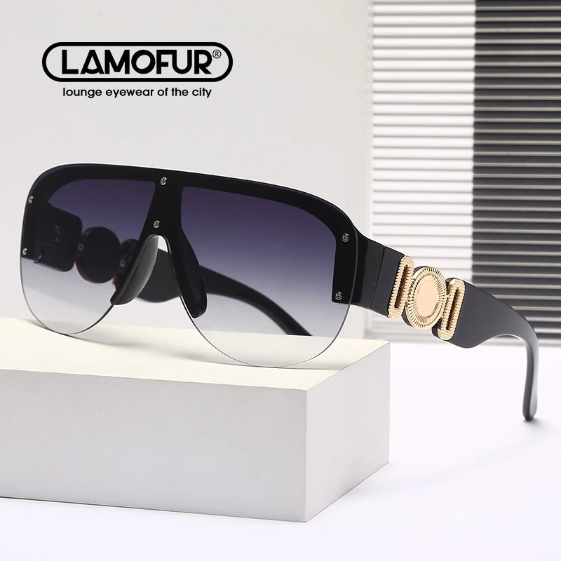 LAMOFUR 2021 Luxury Punk Sunglasses Ladies Fashion Glasses Classic Brand Designer Sun Glasses Women Eyewear Unisex Shades 4391
LAMOFUR 2021 Luxury Punk Sunglasses Ladies Fashion Glasses Classic Brand Designer Sun Glasses Women Eyewear Unisex Shades 4391