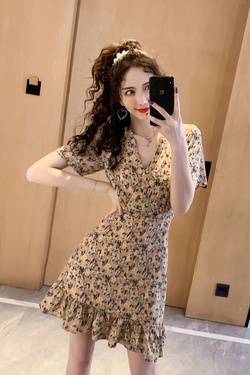 COIGARSAM Floral Women one-piece dress korean Summer Print Dresses Design And Color 2501
COIGARSAM Floral Women one-piece dress korean Summer Print Dresses Design And Color 2501