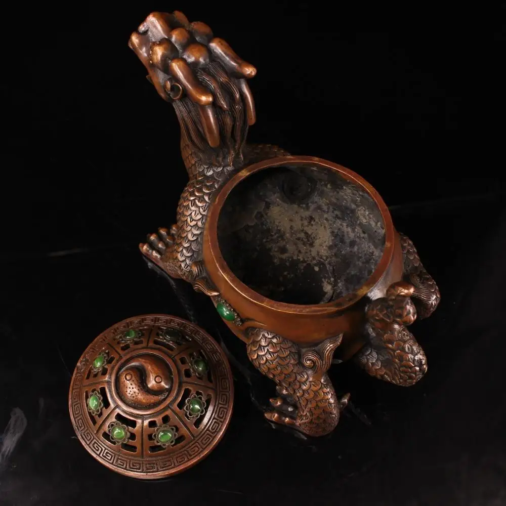 wedding decoration Tibetan monasteries collect old copper and hand-crafted gem-set gossip dragon turtle incense burner 
wedding decoration Tibetan monasteries collect old copper and hand-crafted gem-set gossip dragon turtle incense burner