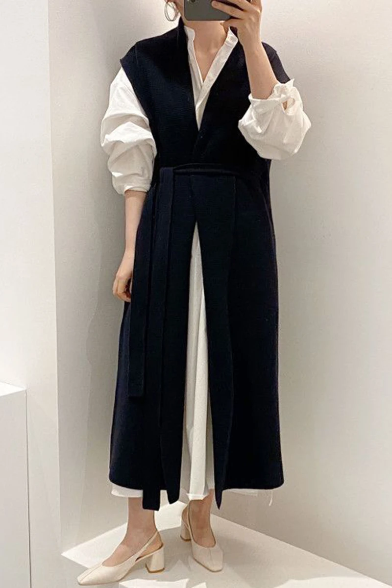 Women's Korean-Style Simple Loose Puff Sleeve Shirt Women Dress + V-neck Strap Waist Hugging Long Knitted Vest V219
Women's Korean-Style Simple Loose Puff Sleeve Shirt Women Dress + V-neck Strap Waist Hugging Long Knitted Vest V219