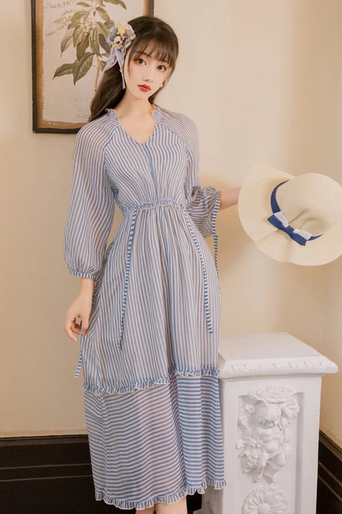 YAMDI chiffon dress long sleeve vintage runway dresses women stripe party boho autumn winter elegant 2020 luxury a-line v neck v
YAMDI chiffon dress long sleeve vintage runway dresses women stripe party boho autumn winter elegant 2020 luxury a-line v neck v