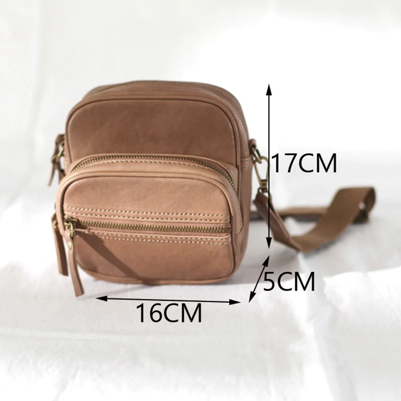 EUMOAN Stylish retro elegant style bag, simple hundred leather crossbody bag, female wide shoulder strap small square bag
EUMOAN Stylish retro elegant style bag, simple hundred leather crossbody bag, female wide shoulder strap small square bag